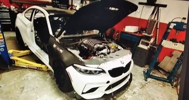 Photo of BMW M2 dobija Dodge Challenger SRT Hellcat V8