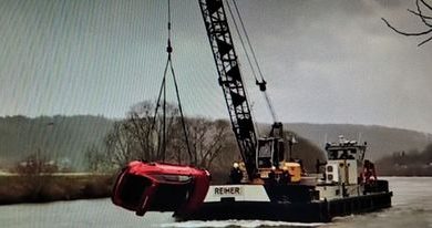 Photo of Audi RS 6 završava u vodi nakon pauze za mokrenje