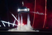 Photo of Potrebno je i do 6 sati da se Tesla Roadster napuni.